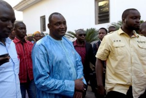 Gambie: Le Président élu Adama Barrow va prêter serment cet après-midi à  l'ambassade gambienne à  Dakar