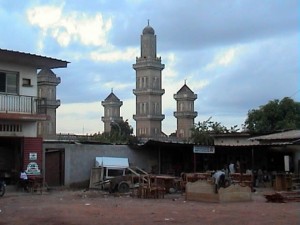 Côte d'Ivoire: Un «soldat» menace de mort un sous-préfet et «saccage» ses bureaux dans le nord du pays