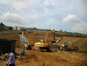 Côte d'Ivoire: Cocody Angré, un homme déterré dans un gros trou