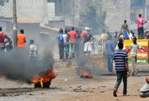 Guinée: Violentes manifestations à  Conakry, cinq morts et une trentaine de blessés