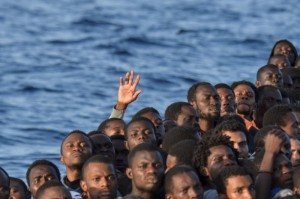 Libye:  74 cadavres de migrants retrouvés sur une plage dans l' Ouest