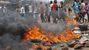 Guinée: Conakry, de nouvelles violences font deux morts lors des manifestations