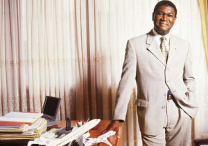 Cameroun: Doublement condamné à  perpétuité, le cas Yves Michel Fotso s'invite chez l'auteur camerounais le plus prolifique