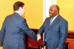 Gabon: Après une vague d'intox sur sa santé, Ali Bongo reçoit un sénateur français et nomme un nouvel ambassadeur à  Paris