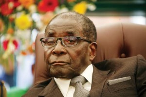 Zimbabwe:  Deux journalistes aux arrêts pour un article sur la santé de Mugabe