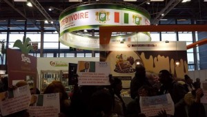 Côte d'Ivoire: Scandale d'Agrobusiness à  Paris en plein salon de l'agriculture, les souscripteurs envahissent le stand de la Côte d'Ivoire et crient «ADO voleur»