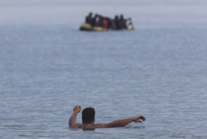 Libye:  Cinq migrants tombent à  l'eau  pendant la traversée de la Méditerranée