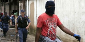 Afrique du Sud: Une manifestation anti-immigrés dispersée à  Johannesburg, cinq blessés