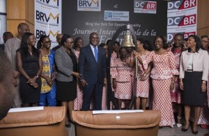 Côte d'Ivoire:  La Bourse de l'UEMOA sensibilise les acteurs des marchés financiers sur l'égalité HOMME–FEMME à  travers la sonnerie de sa cloche