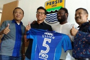 Ghana: Michael Essien rejoint le club Persib Bandung en Indonésie