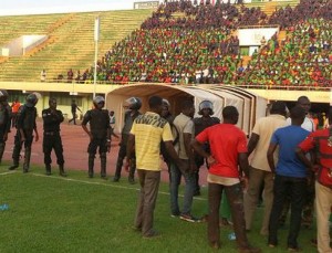 Burkina: Brèves échauffourées au stade du 4 août après la rencontre  RCK-USMA