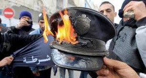 Tunisie:  Trois responsables régionaux débarqués, l'un pris en flagrant délit de corruption