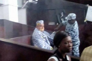 Côte d'Ivoire: Sam l'africain condamné à  6 mois de prison hors de contrôle vocal, on le bà¢illonne avec un sparadrap