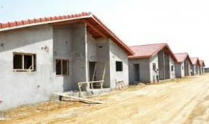 Côte d'Ivoire: Reprise des travaux de logements sociaux à  Songon-Kassemblé