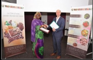 Côte d'Ivoire: Café-cacao, un protocole d'accord signé entre le Conseil et IDH pour « améliorer » les conditions de vie des producteurs