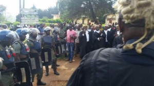 Cameroun: Les avocats anglophones rejettent la sommation du bà¢tonnier, à  lever leur mot d'ordre de grève