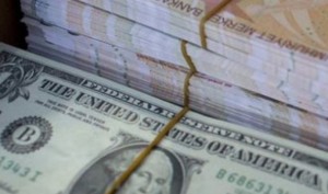 Nigeria:  Lagos,  près de 80 millions de dollars en  liquide retrouvés dans un appartement