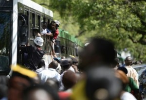 Afrique du Sud: 20 écoliers morts brûlés dans un accident de bus près de Pretoria