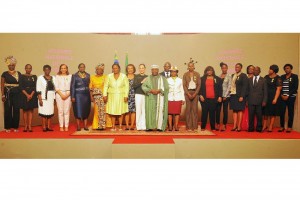 Gabon: 25 femmes élevées Officier et de Chevalier de l'Ordre national du mérite gabonais