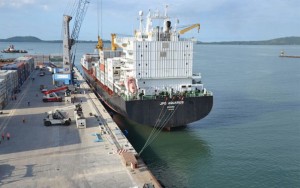 Bénin:  5000 tonnes de riz destinés au Niger auraient été détournés au Port de Cotonou