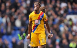Côte d'Ivoire: Courtisé par Tottenham et City, le prix de Zaha aurait été fixé par Crystal Palace, on évoque  plus de 26 milliards de FCFA