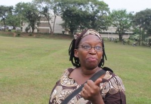 Ouganda:  Arrêtée pour ses commentaires crus, une militante des droits de l'homme remise en liberté