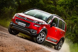 Côte d'Ivoire: Arrivée à  Abidjan du Citroën C3 Aircross, premier SUV du constructeur français spécialement conçu pour les pays tropicaux