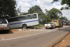 Zimbabwe: Un bus perd le contrôle et  fonce dans un arbre , 43 morts