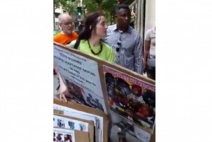 Côte d'Ivoire: A Paris, des manifestants prennent d'assaut la résidence du couple présidentiel