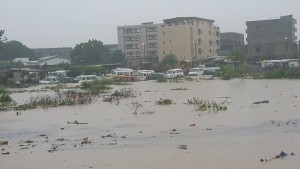 Côte d'Ivoire: Emporté par les eaux de pluie, le corps d'un enfant repêché dans la lagune au Plateau
