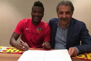 Ghana: Asamoah Gyan signe un contrat avec Kayserispor en Turquie