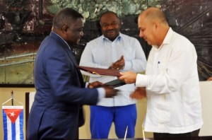 Gabon: Libreville et la Havane signent à  Cuba un ambitieux accord sur la santé