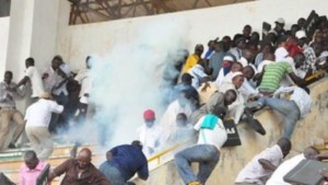 Sénégal: Suspension des manifestations sportives après les violences mortelles dans un stade à  Dakar