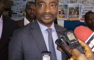 Guinée: Un ministre d'Etat se fait voler son téléphone en pleine cérémonie