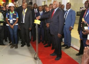 Angola: Eduardo dos Santos inaugure le barrage le plus puissant du pays