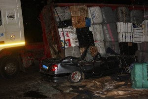 Côte d'Ivoire: Un gros camion déverse son contenu sur un véhicule et fait un mort