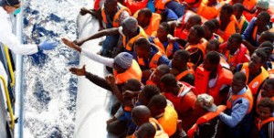 Libye: 137 migrants africains  sauvés  alors qu'ils tentaient de rejoindre l'Europe