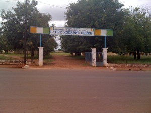 Côte d'Ivoire: Ferké, affaire mariage précoce d'une élève, le maire envisage la prise en charge de ses frais d'études