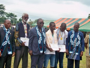 Côte d'Ivoire: Le Premier ministre Jeannot Ahoussou fait la promotion du pagne traditionnel