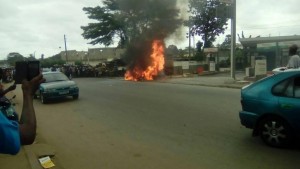 Côte d'Ivoire: Bonoua, un véhicule à  gaz butane part en fumée près d'une station-service