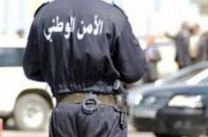 Algérie: Attaque kamikaze contre un commissariat au sud ouest d'Alger, un policier tué