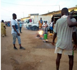 Côte d'Ivoire: Yopougon, voulant griller des poissons, un vendeur de garba échappe à  des flammes de sa bouteille de gaz