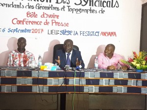 Côte d'Ivoire: Géomètres et topographes privés appellent à  la «moralisation et à  la bonne gouvernance au ministère de la Construction»