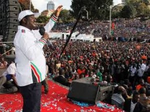Kenya: Présidentielle, Raila Odinga appelle ses supporters à  mettre la main à  la poche
