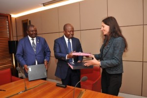 Gabon: CanalOlympia s'installe à  Port-Gentil et à  Libreville