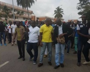 Côte d'Ivoire: Manifestations de la Fesci, Fulgence Assi demande aux parents d'élèves de rester debout et interpelle la communauté internationale