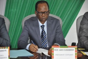 Côte d'Ivoire:  Rumeur de suspension des examens et cours à  l'Université Félix Houphouët-Boigny, le président Abou Karamoko dément