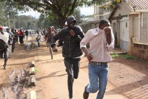 Kenya: Des abeilles s'invitent à  un meeting  de soutien à  Kenyatta