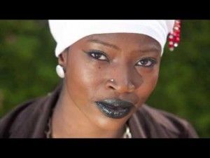 Côte d'Ivoire: Après avoir qualifié le «Coupé-Décalé» de tapage, Dobet Gnahoré présente ses excuses et s'explique