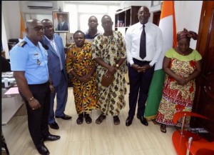 Côte d'Ivoire: Un village reconnaissant  à  la police pour y avoir ramené la sécurité dans le cadre de l'Epervier 3